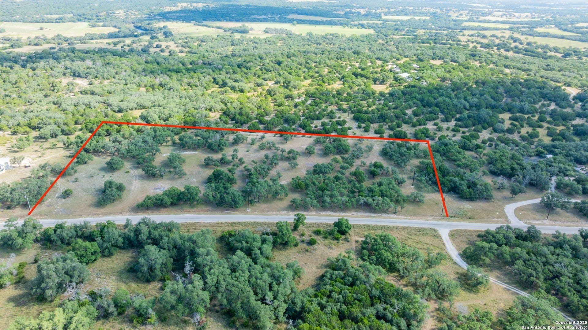5.47 acres in Blanco County gallery image 2