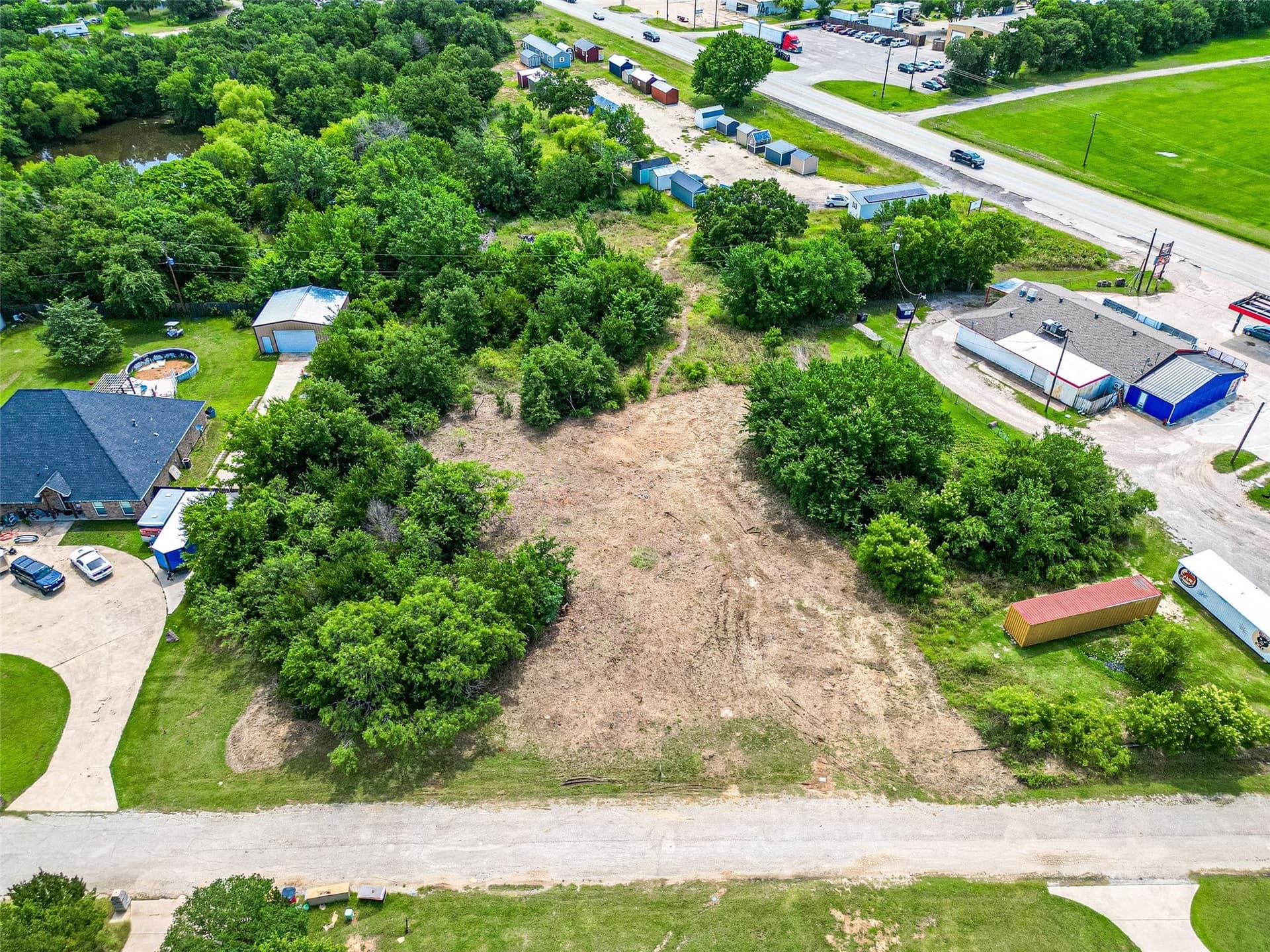 0.92 acres in Tarrant County gallery image 4