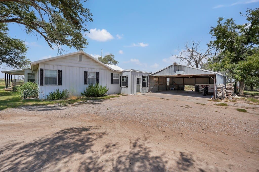 159 acres in Midland County - photo 32