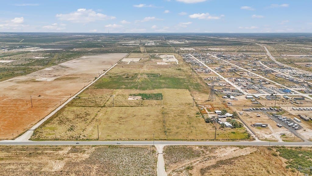 159 acres in Midland County - photo 3