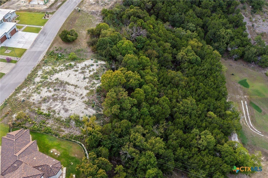 0.85 acres in Bell County - photo 4