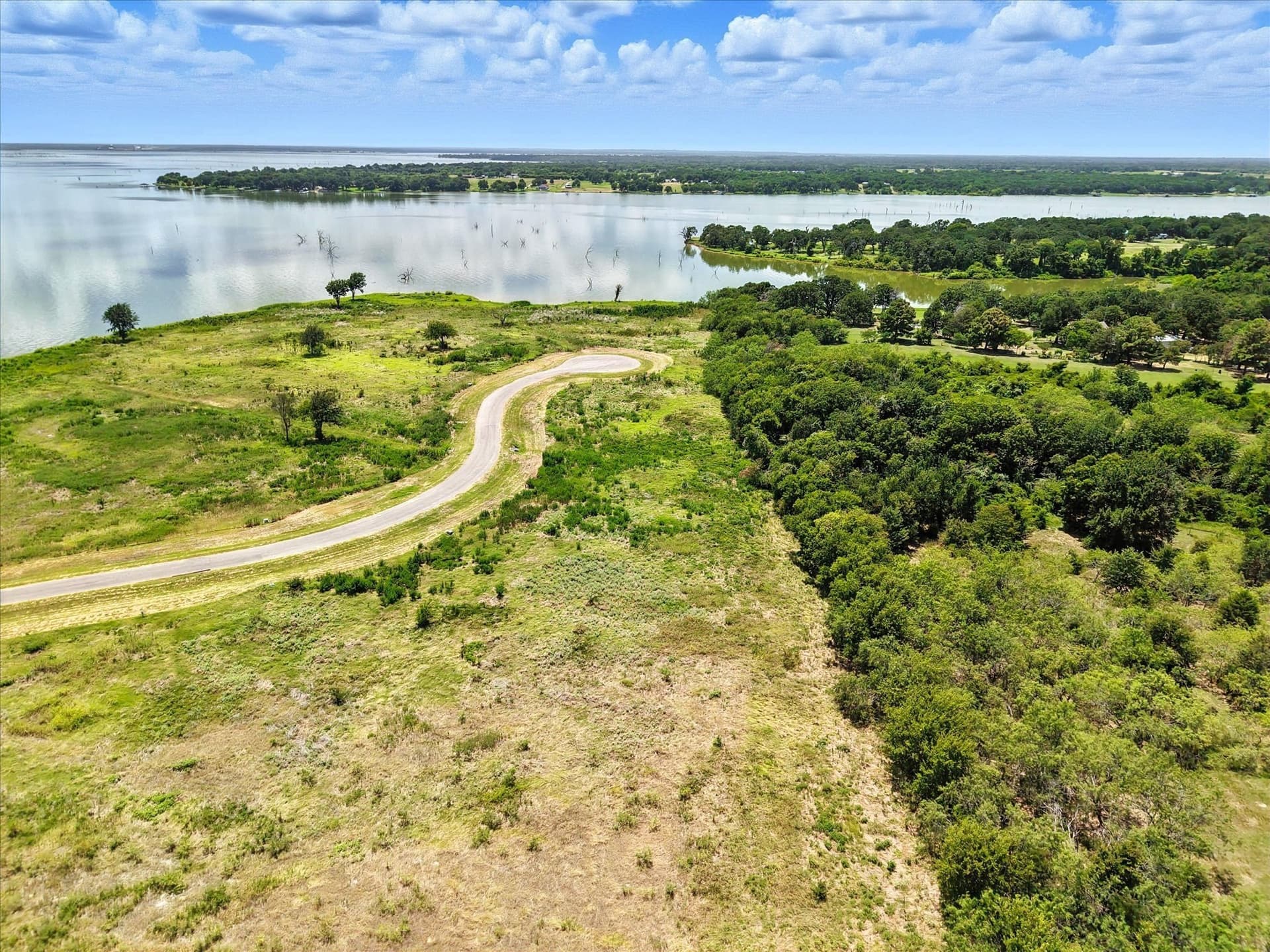 1.05 acres in Navarro County - photo 4