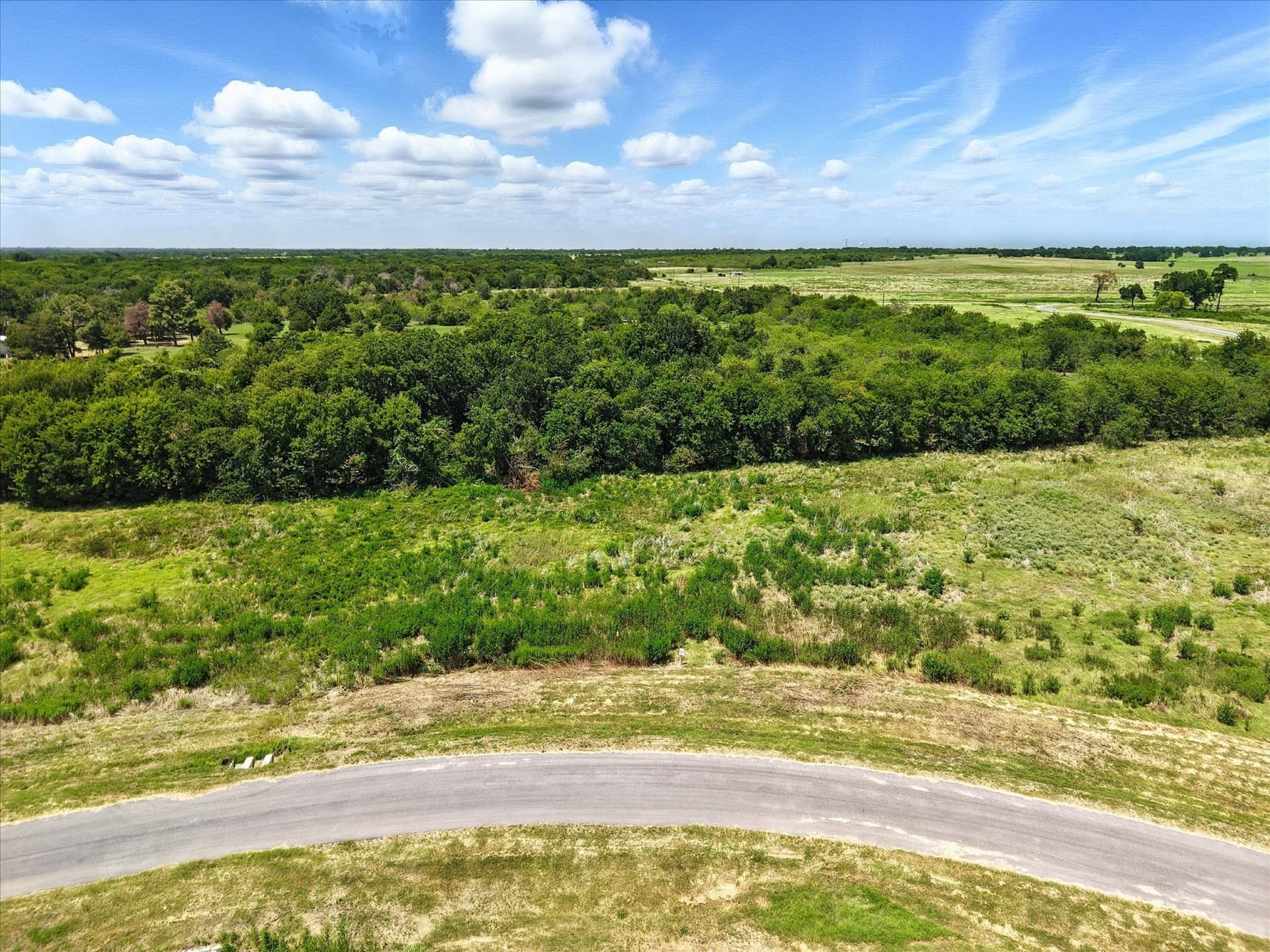 1.05 acres in Navarro County - photo 25