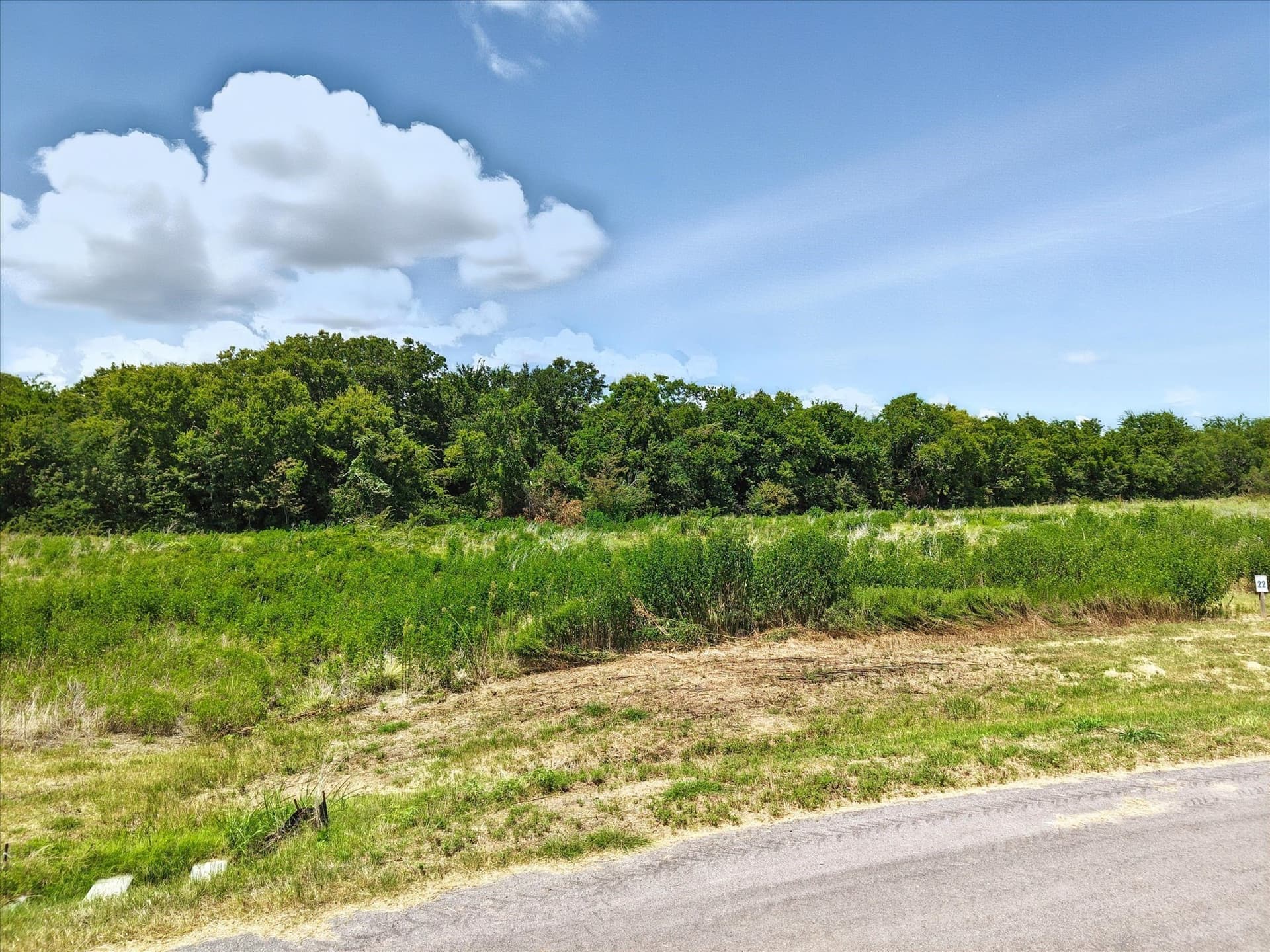 1.05 acres in Navarro County - photo 3