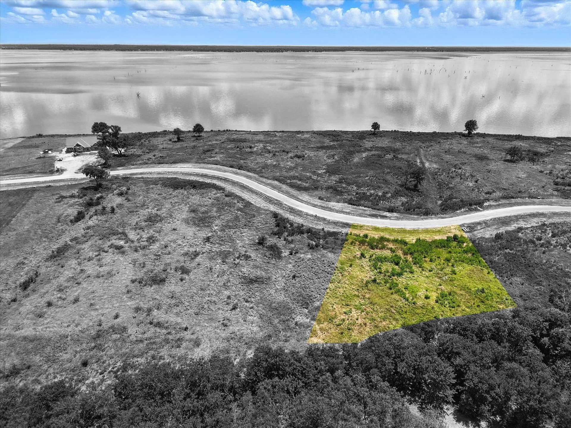 1.05 acres in Navarro County - photo 39