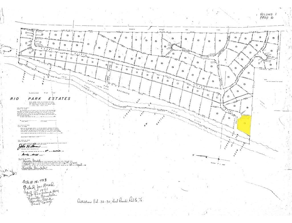 1.58 acres in Real County - photo 11