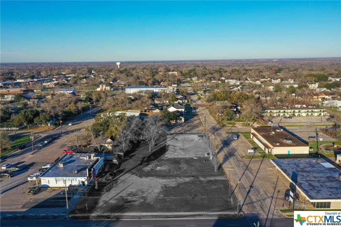0.89 acres in Victoria County gallery image 3