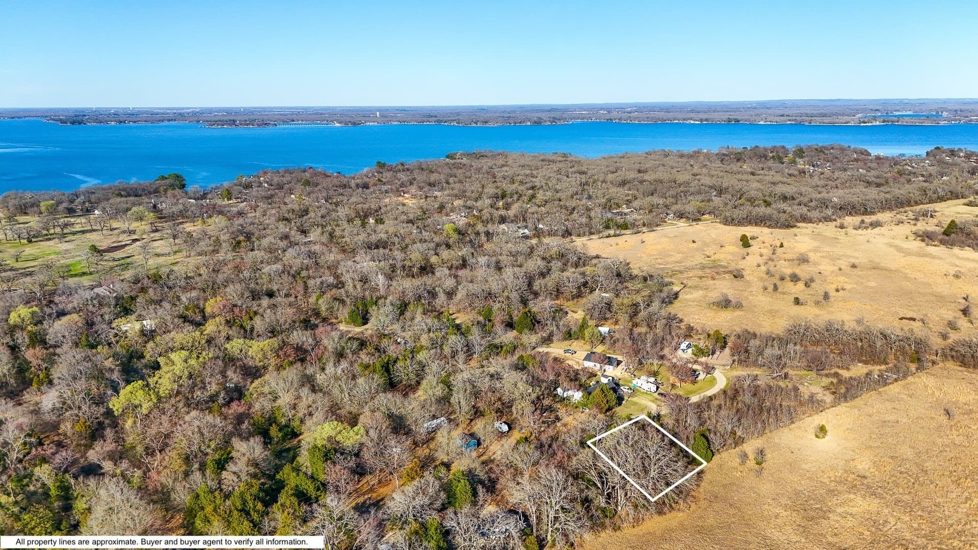 0.11 acres in Henderson County - photo 2