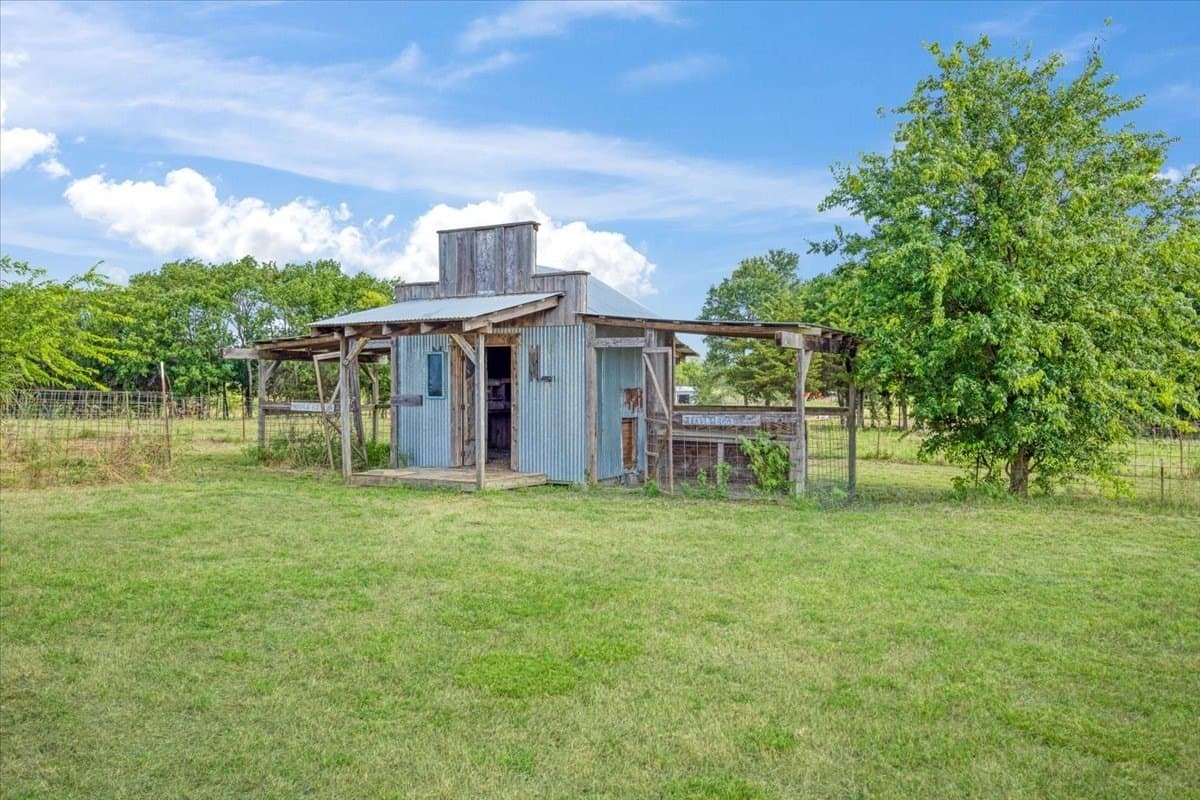 20.64 acres in Hunt County - photo 35