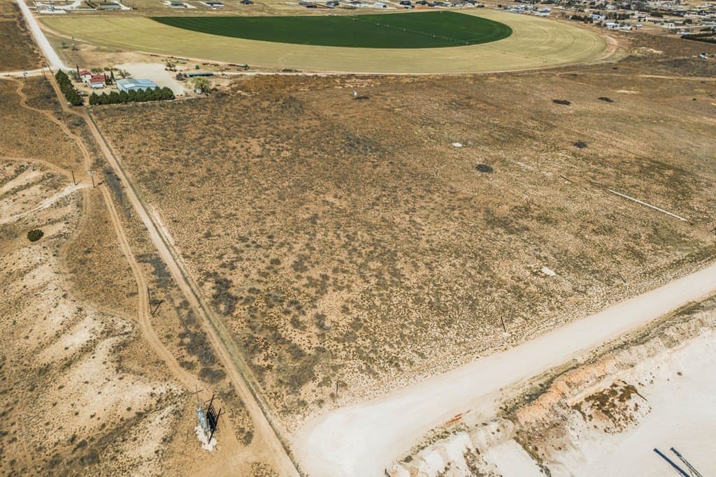 10.28 acres in Gaines County gallery image 2