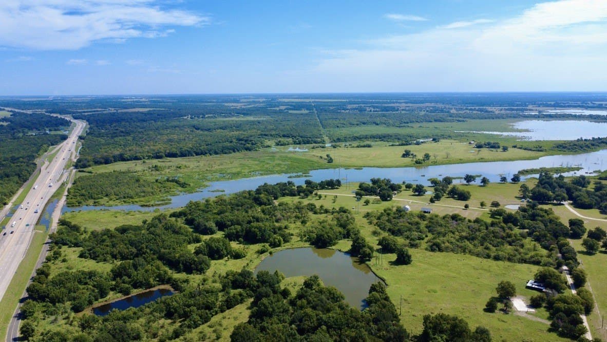 18.95 acres in Navarro County - photo 6
