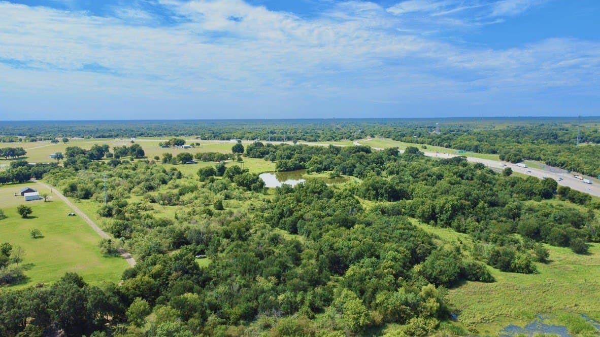 18.95 acres in Navarro County - photo 30