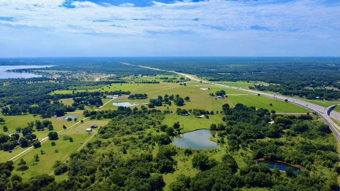18.95 acres in Navarro County - photo 16