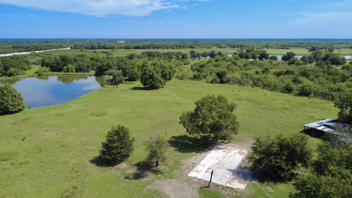 18.95 acres in Navarro County - photo 27
