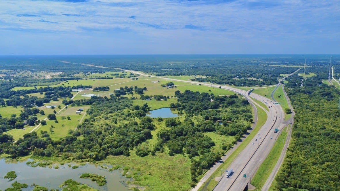 18.95 acres in Navarro County - photo 35