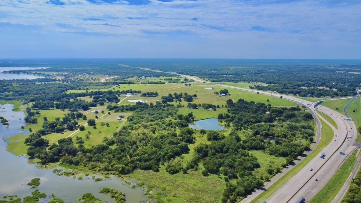 18.95 acres in Navarro County - photo 9