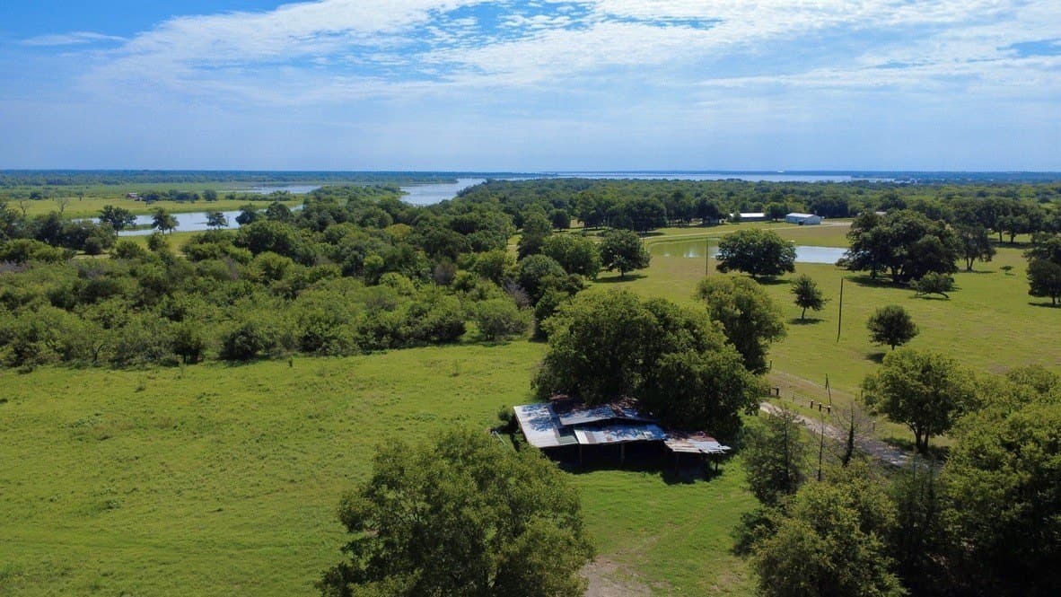 18.95 acres in Navarro County - photo 14