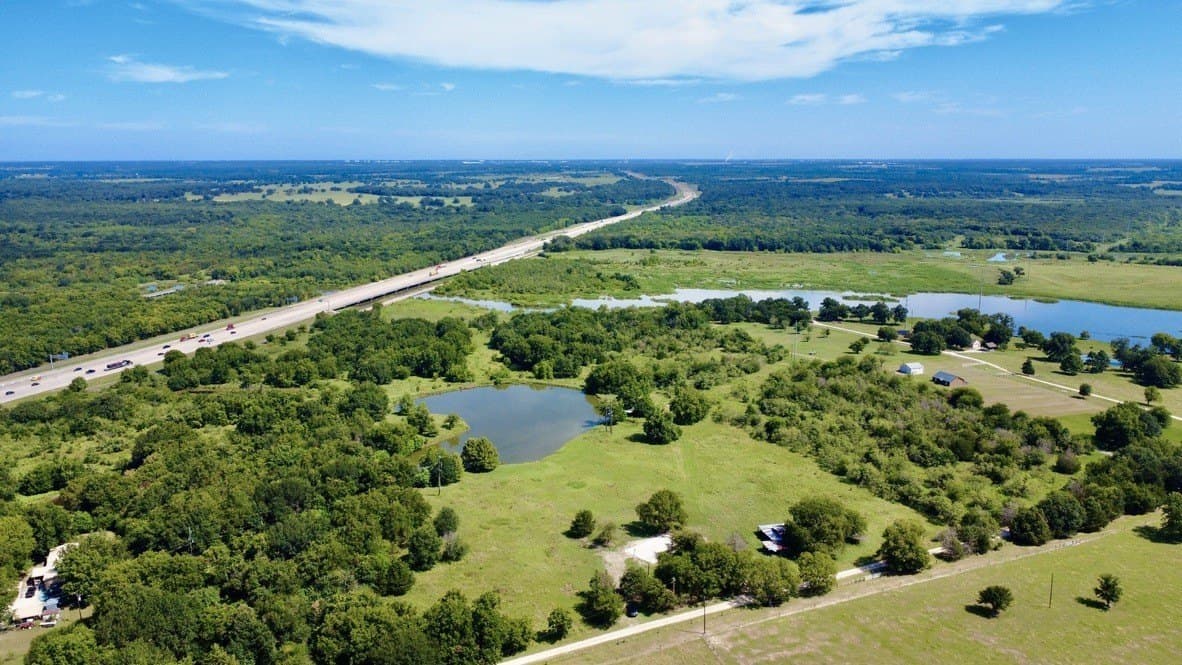 18.95 acres in Navarro County - photo 12