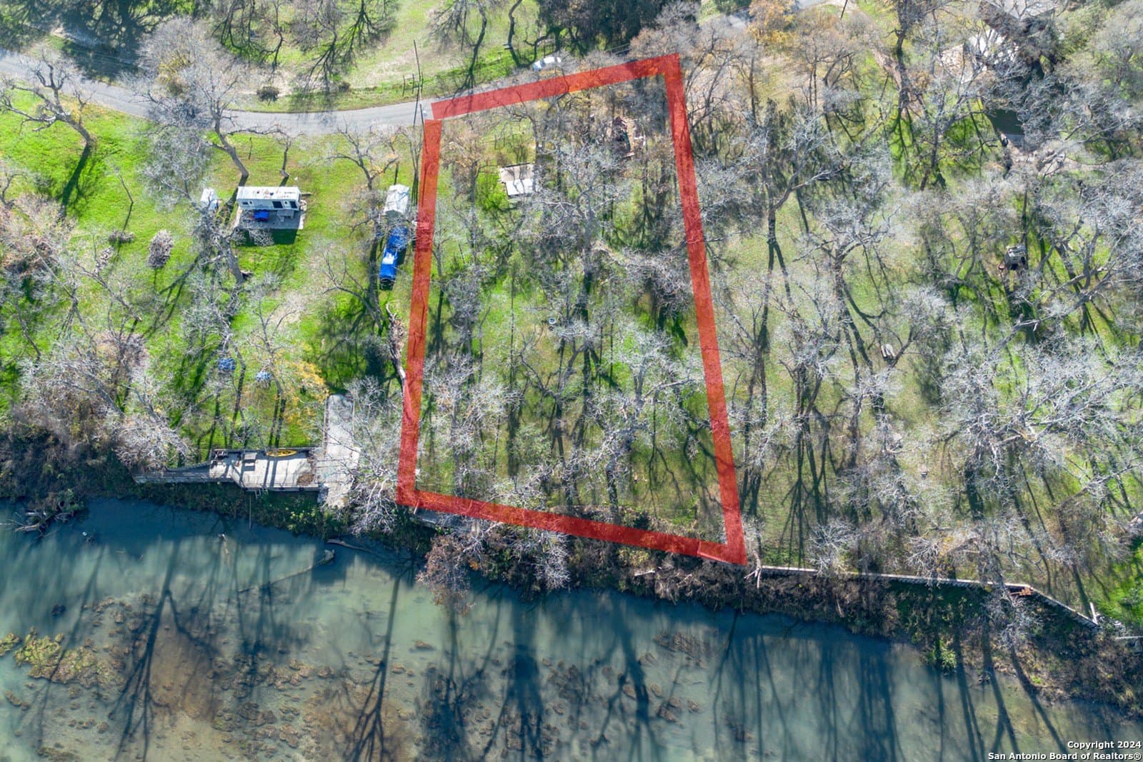 0.71 acres in Guadalupe County gallery image 2