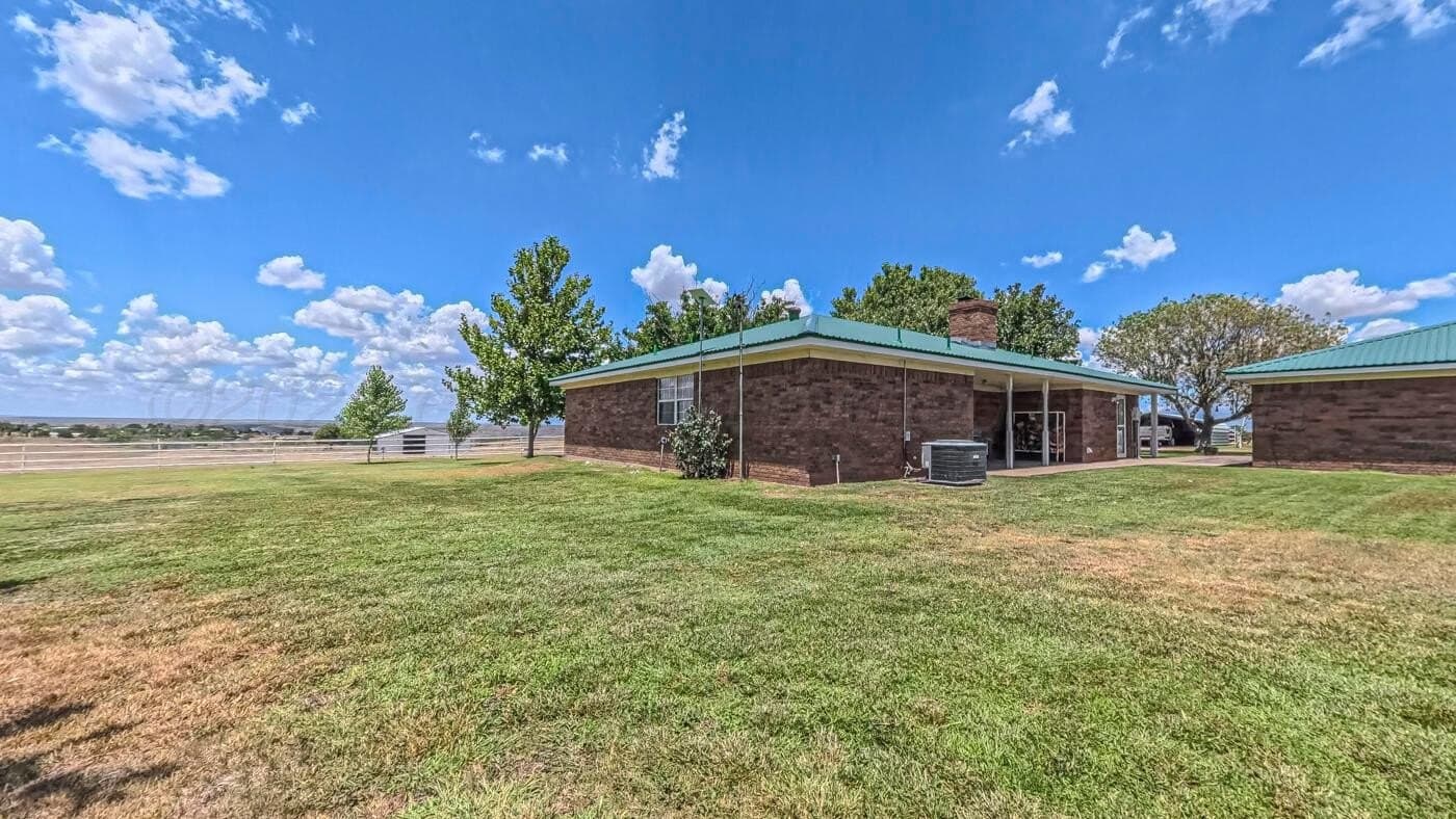 15.3 acres in Hutchinson County - photo 9
