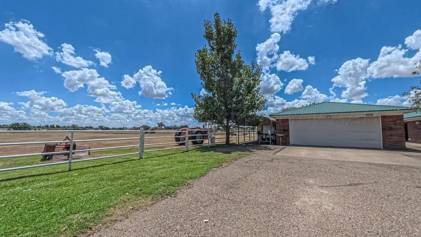 15.3 acres in Hutchinson County gallery image 3