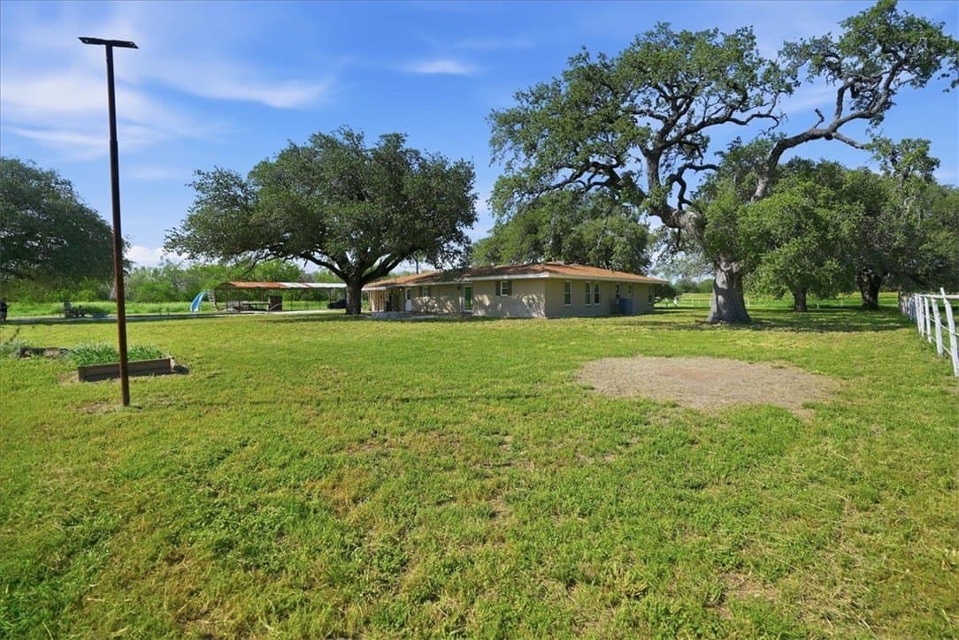 10.93 acres in Live Oak County - photo 35