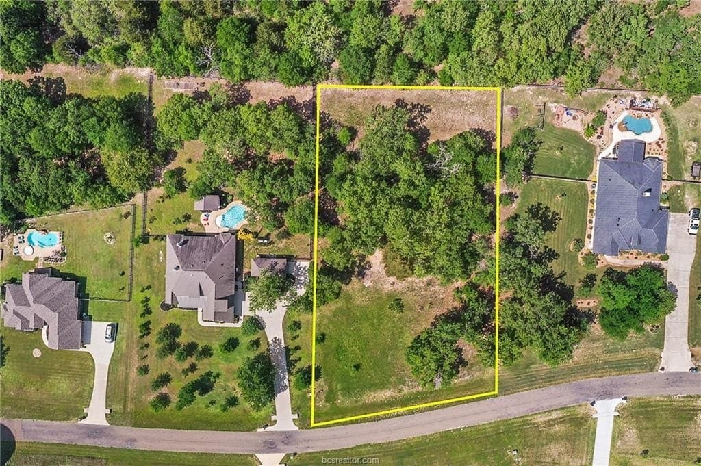 1.08 acres in Grimes County gallery image 2