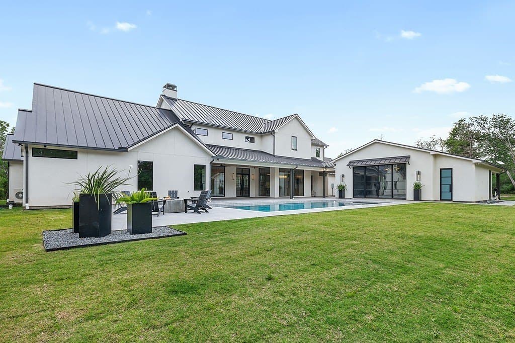 16 acres in Fayette County featured view