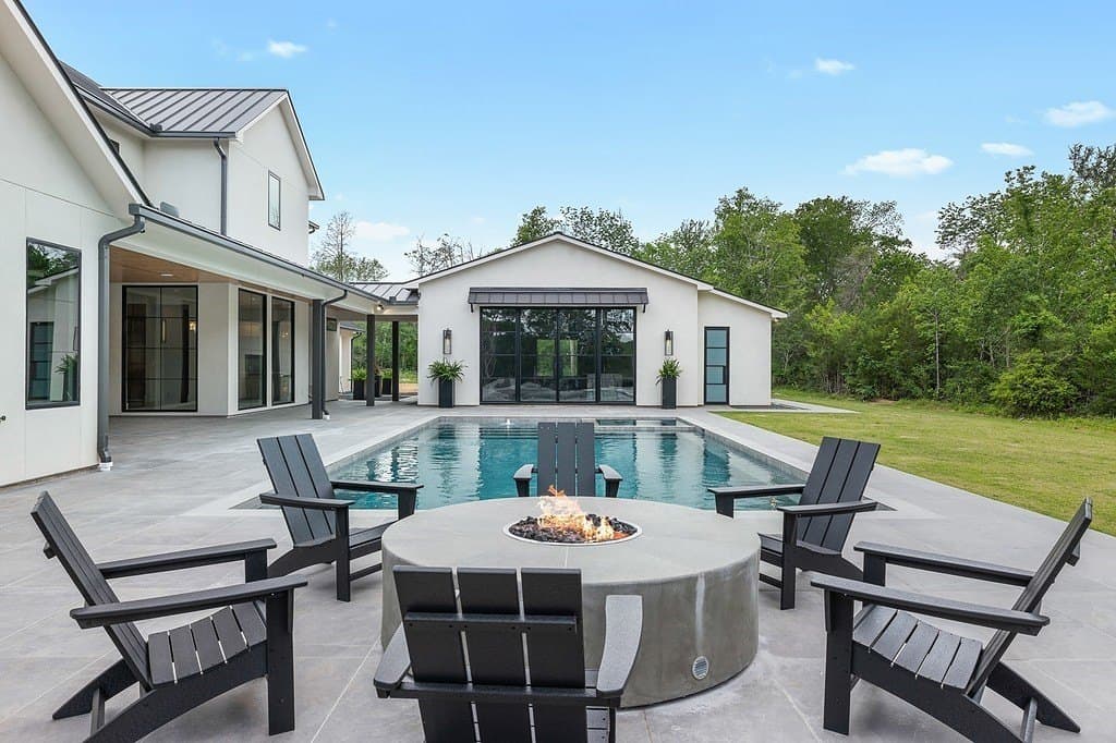 16 acres in Fayette County gallery image 4