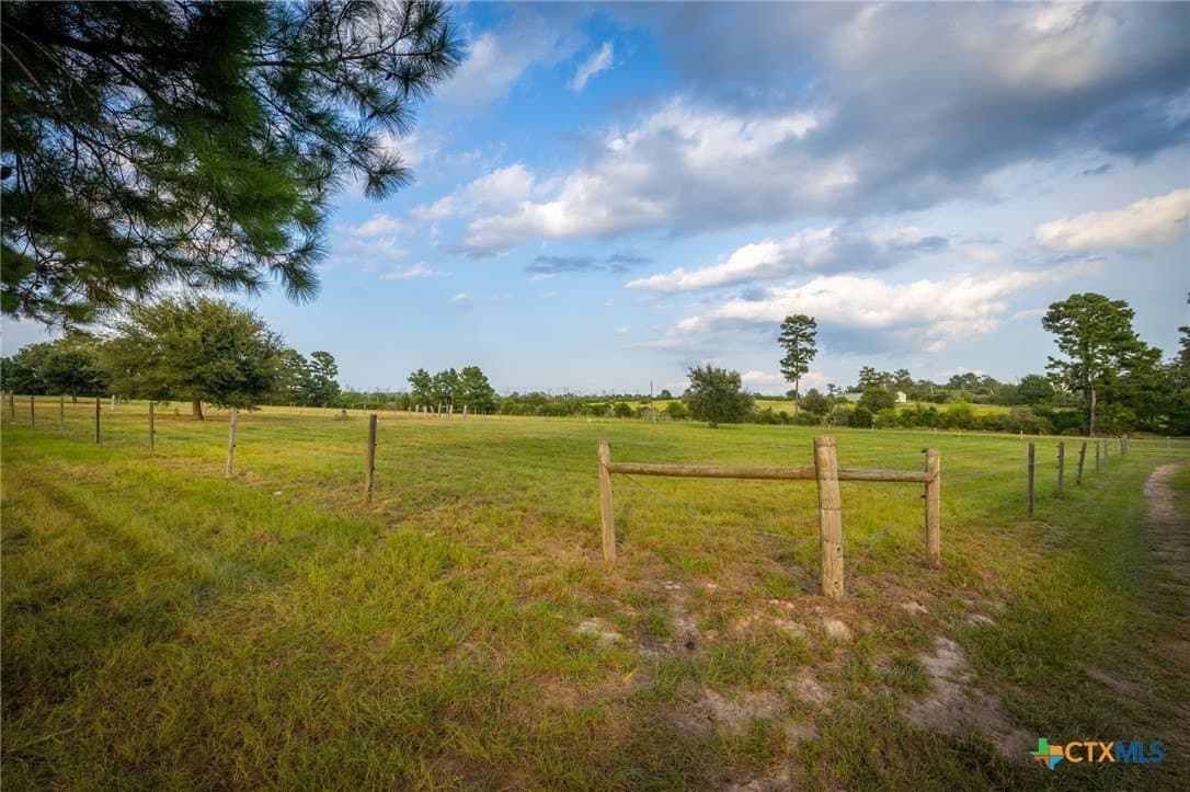 65 acres in Colorado County - photo 39