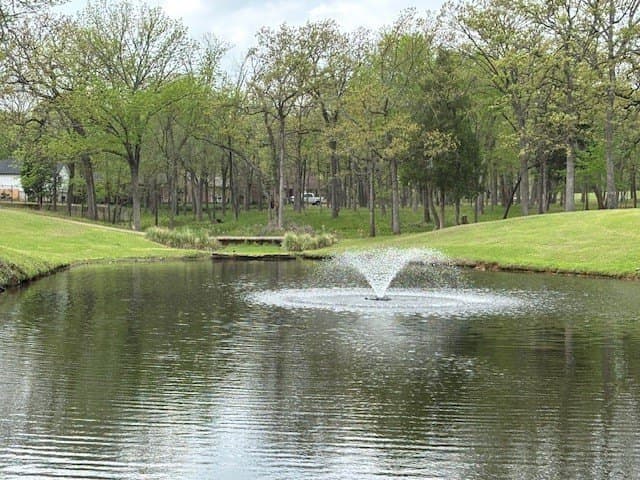 0.6 acres in Henderson County