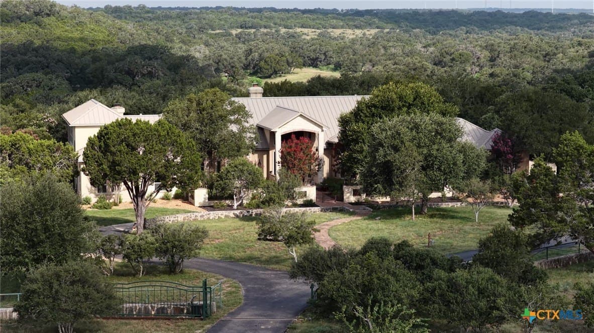 34.28 acres in Comal County