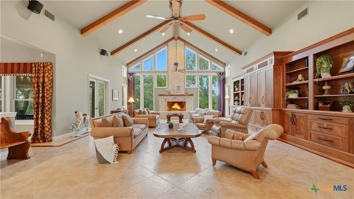 34.28 acres in Comal County - photo 8