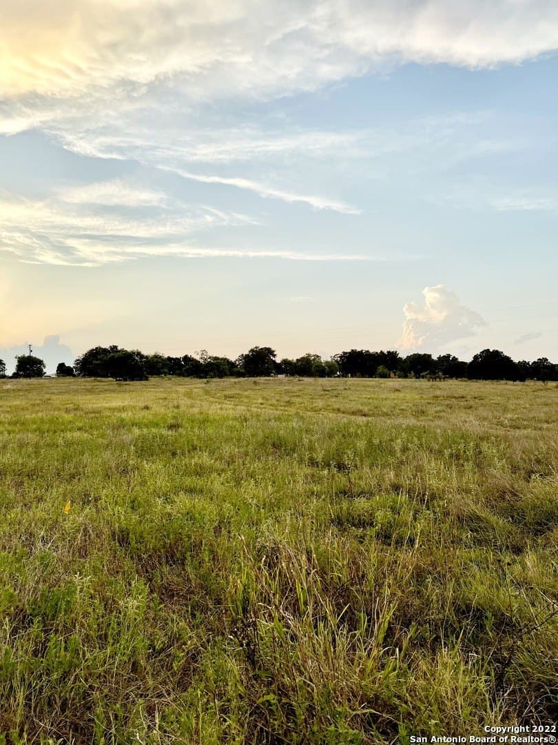 10 acres in Wilson County featured view