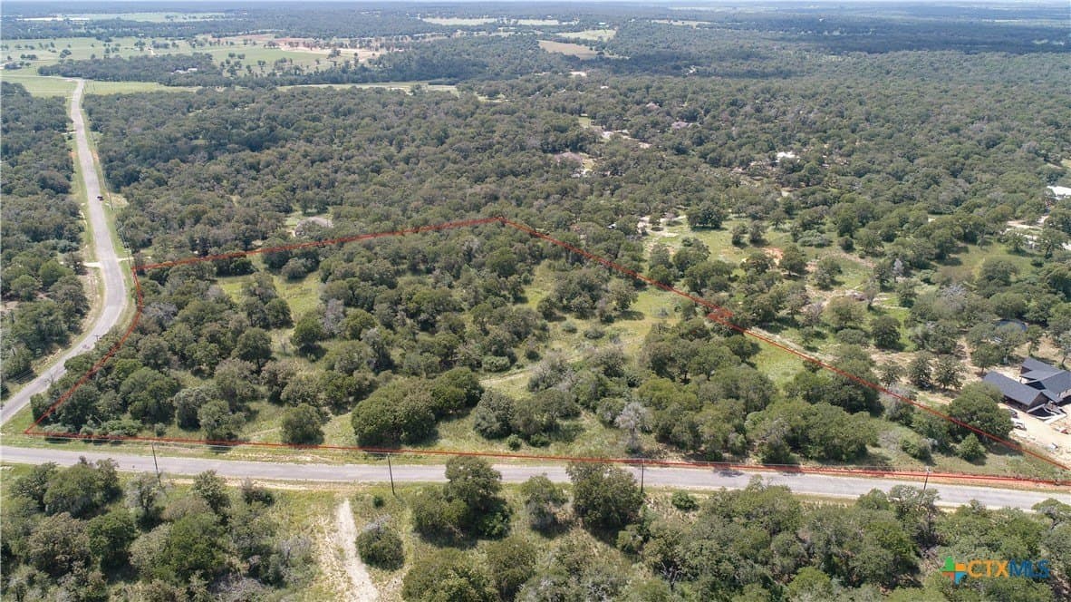 10.18 acres in Gonzales County gallery image 2