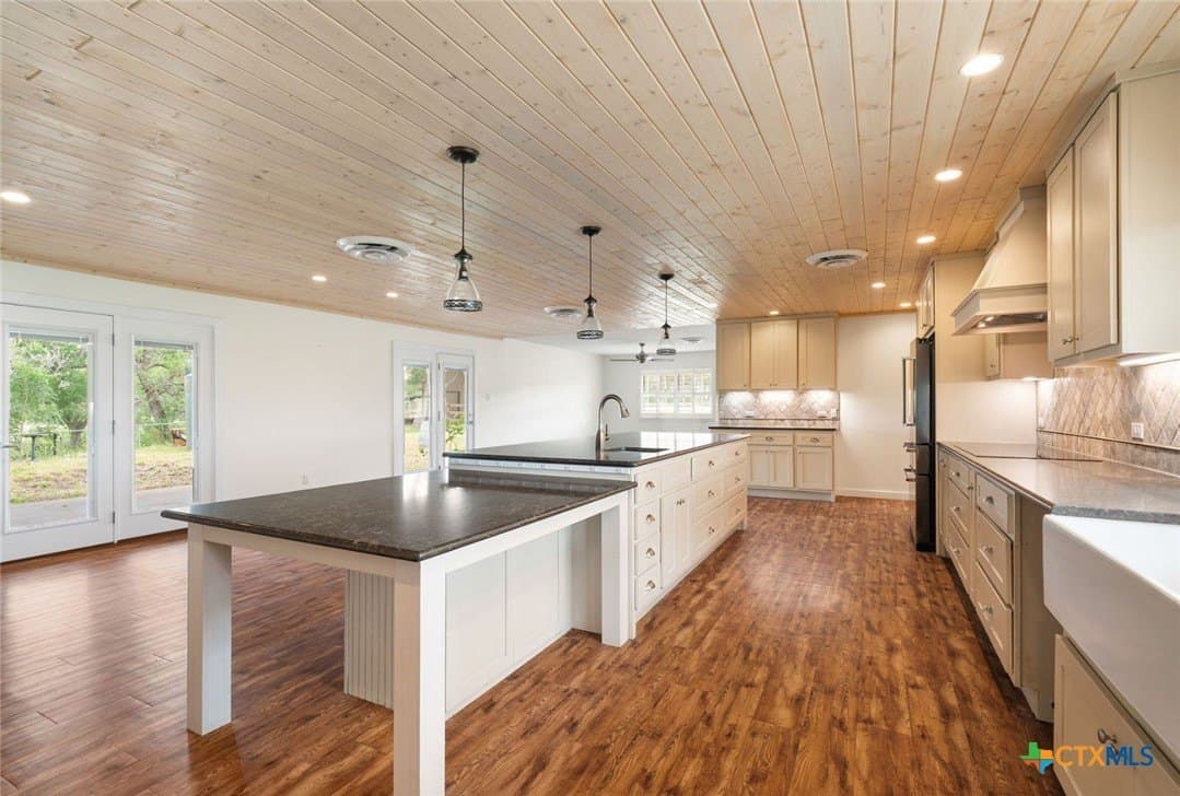 33 acres in Hays County - photo 23