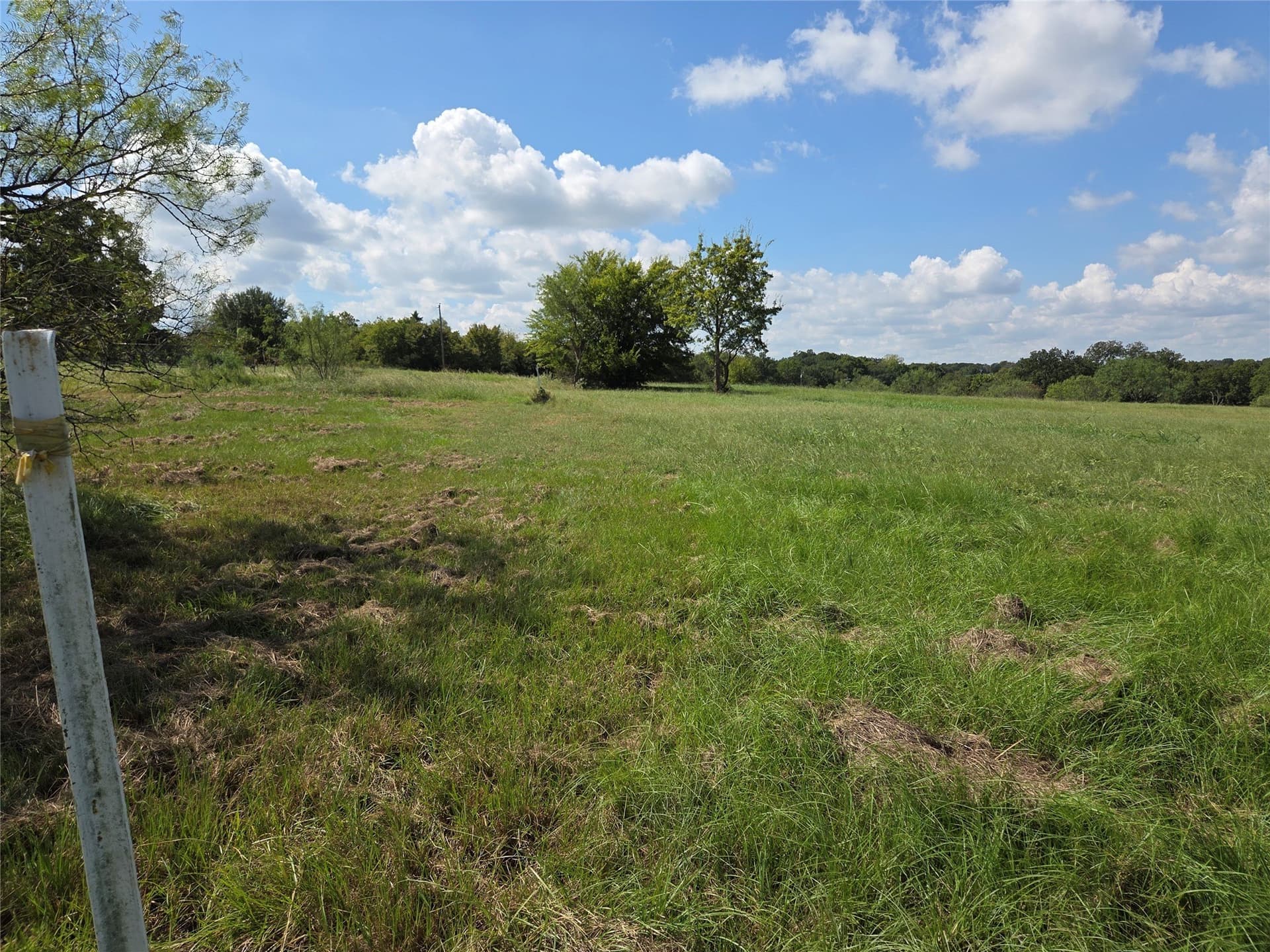 1.08 acres in Navarro County - photo 24