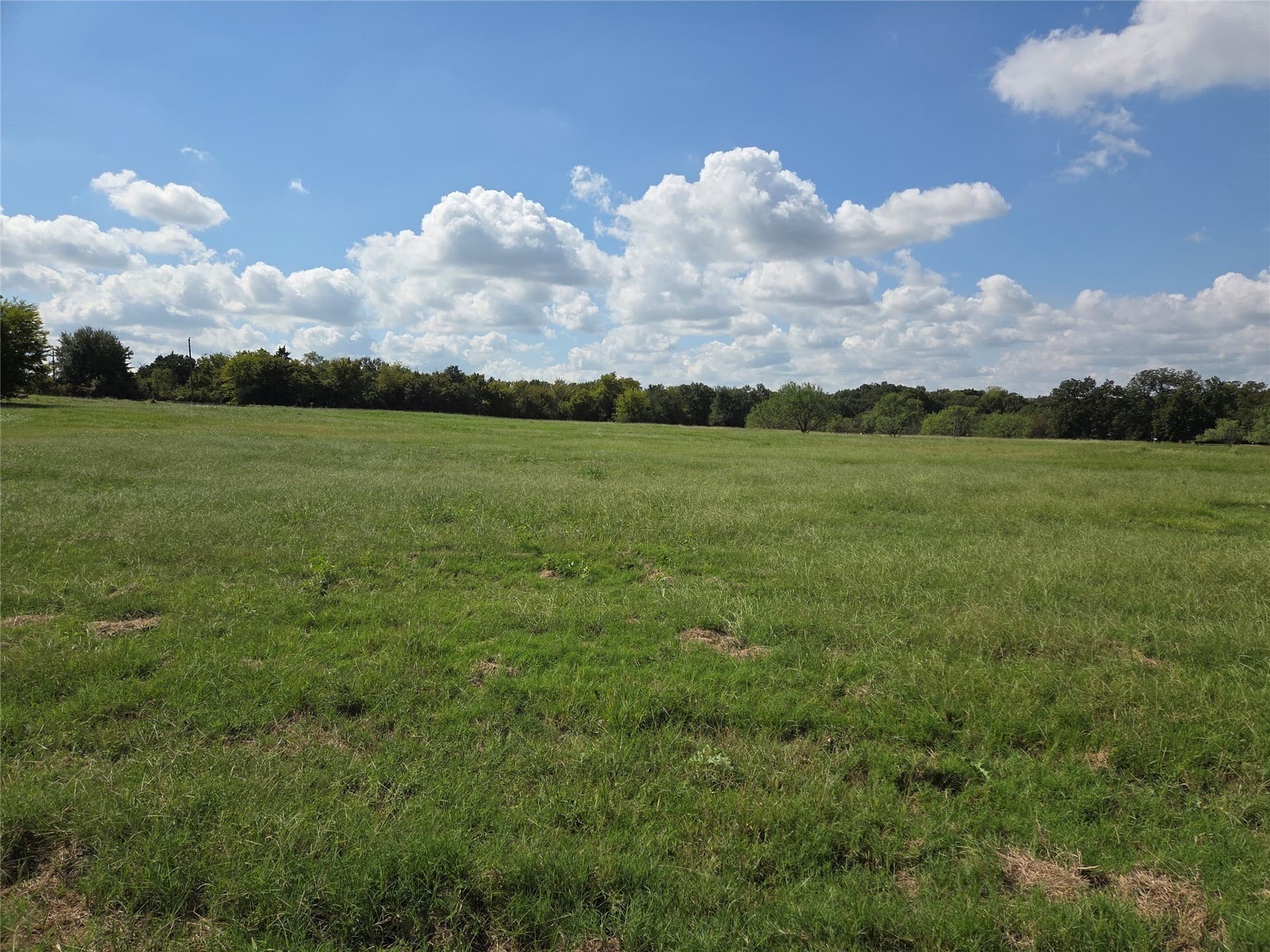 1.08 acres in Navarro County - photo 23