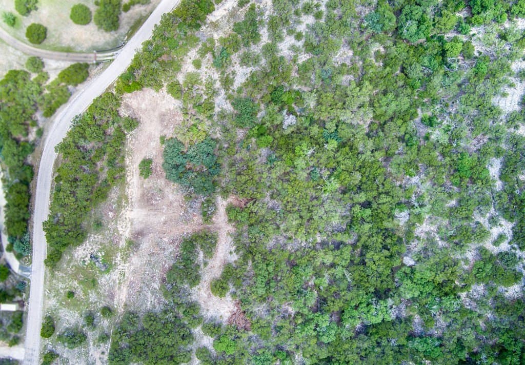 3.87 acres in Kerr County gallery image 3