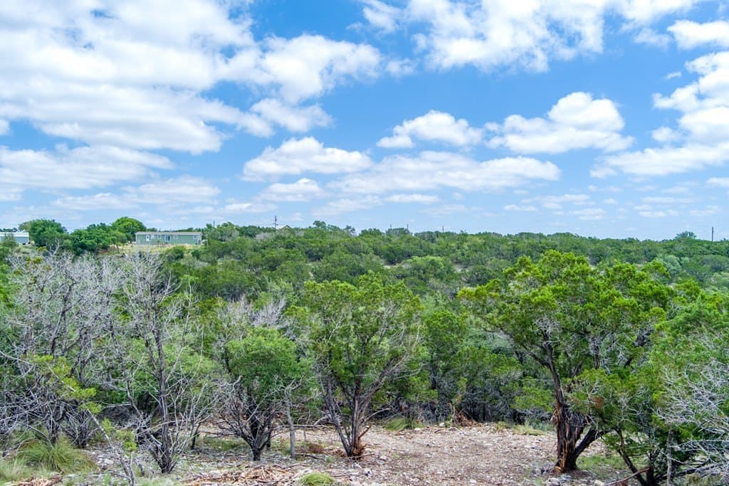 3.87 acres in Kerr County - photo 9
