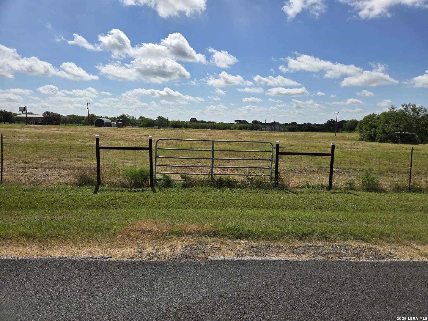 9.57 acres in Bexar County gallery image 4