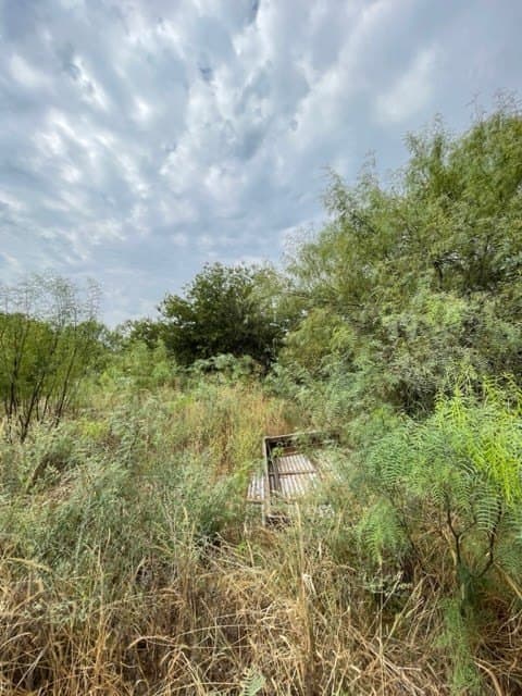 0.37 acres in Uvalde County - photo 10