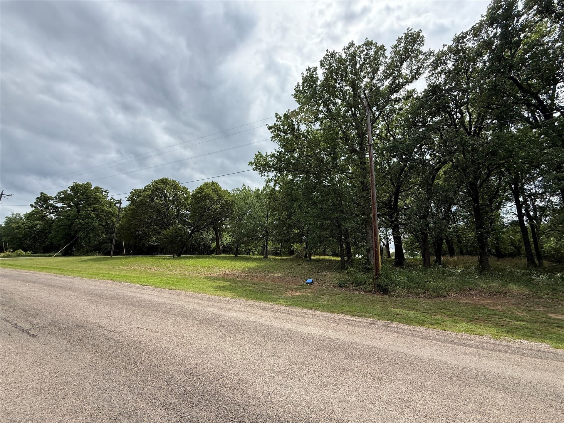 0.66 acres in Freestone County - photo 6