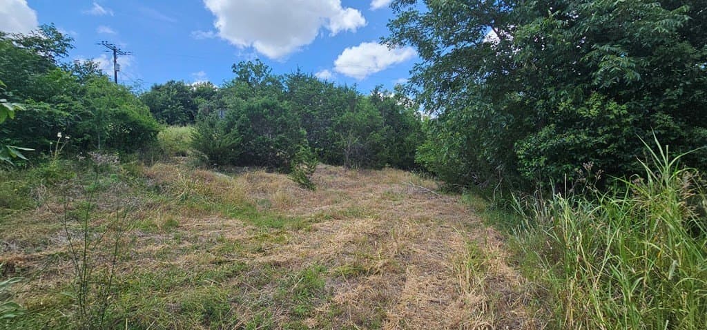3.9 acres in Kerr County - photo 9