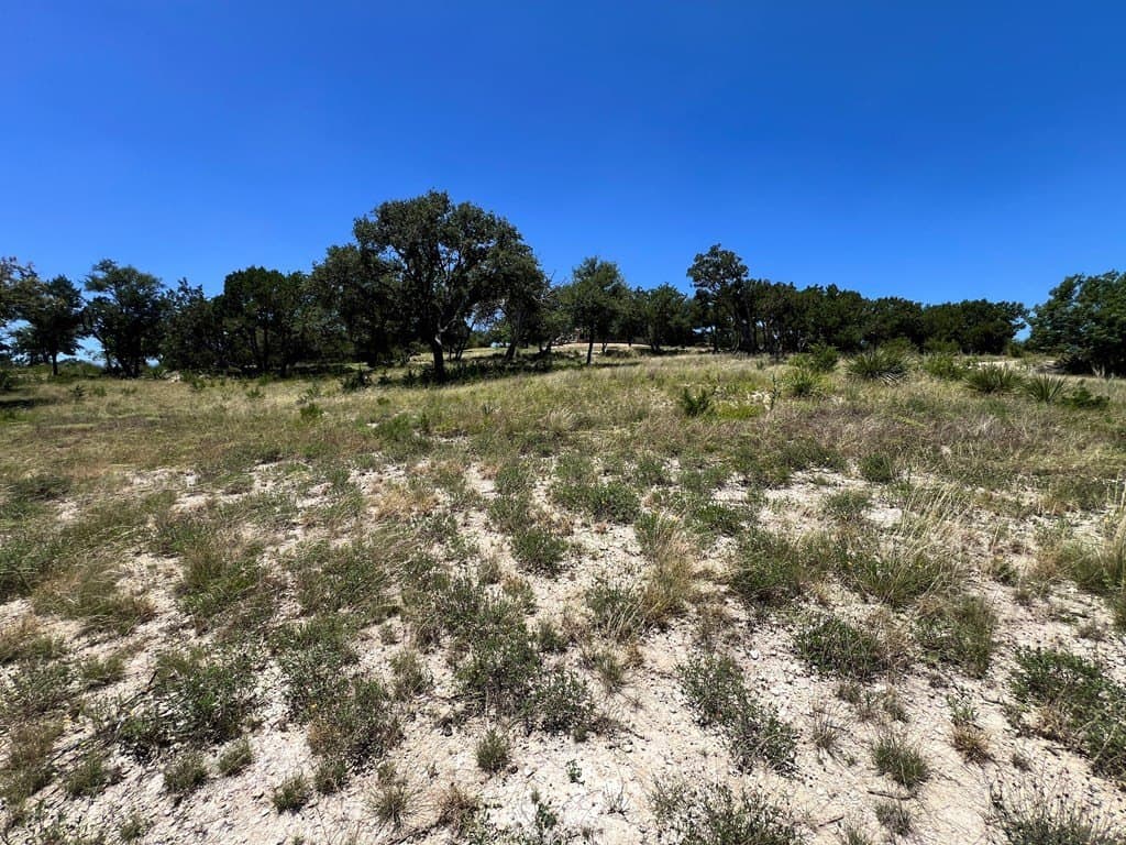 1.53 acres in Kerr County - photo 11
