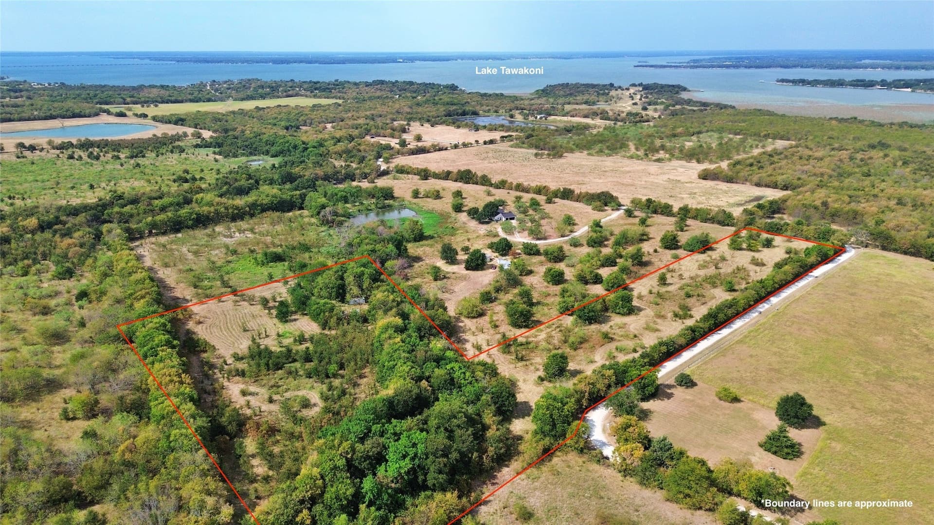 10.35 acres in Hunt County