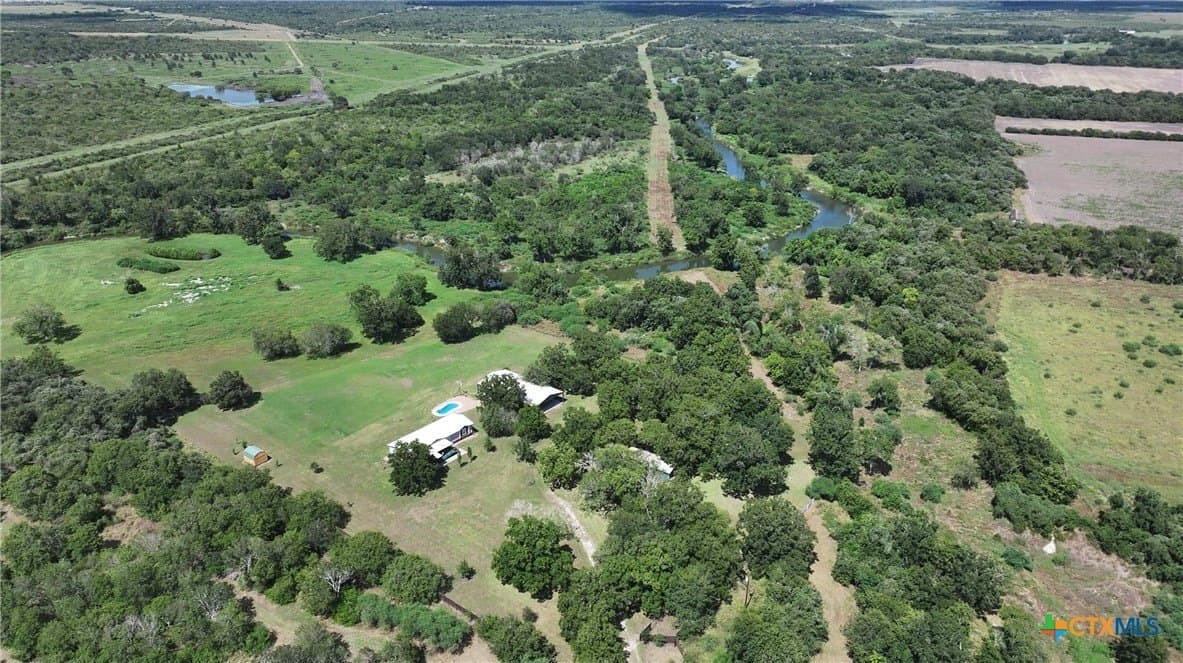 18.3 acres in Victoria County gallery image 3