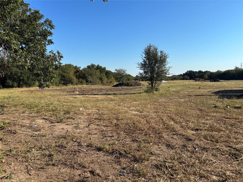 2 acres in Hood County gallery image 2