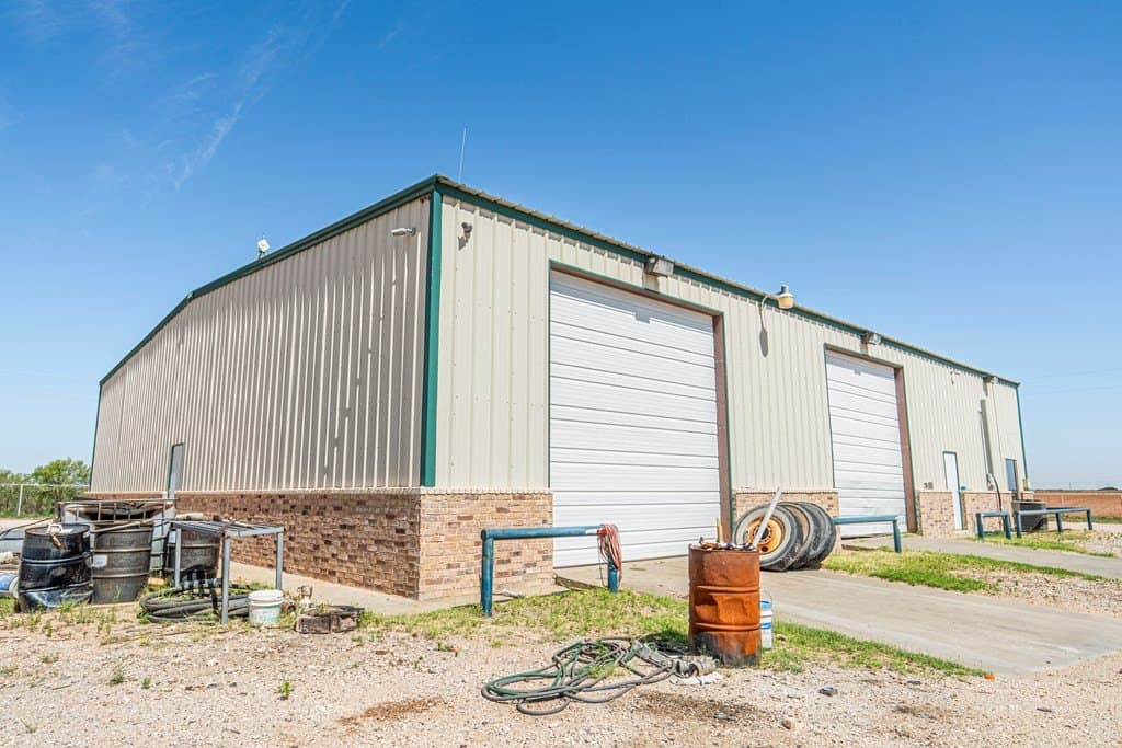 10 acres in Gaines County gallery image 3