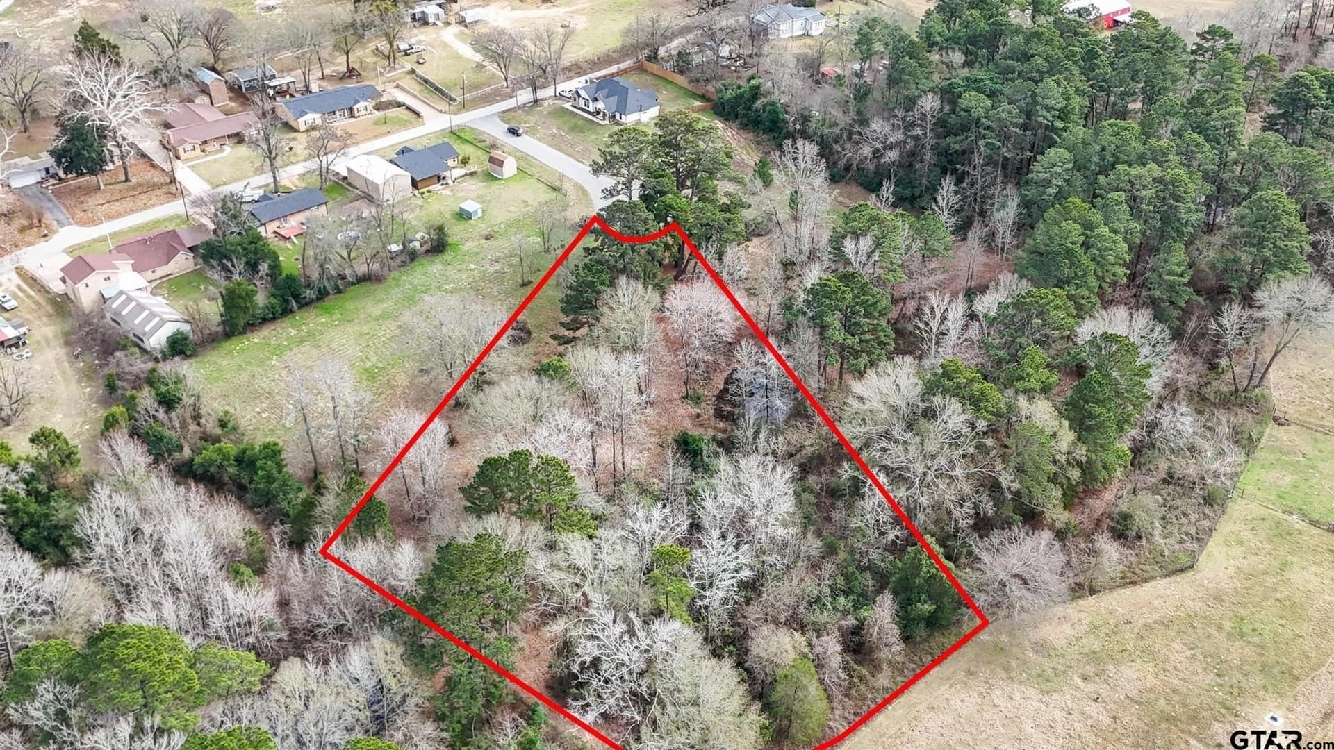 1.69 acres in Henderson County gallery image 2